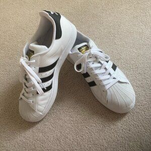 Adidas Superstar Sneakers